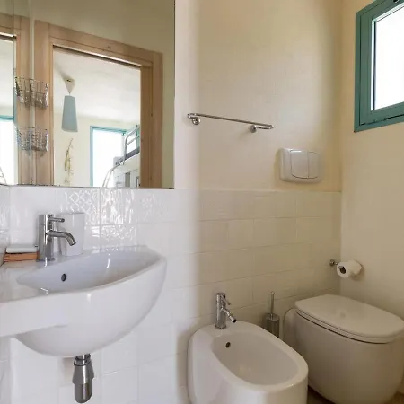别墅 Sleeps 8 With Pool And Air Con Serranova