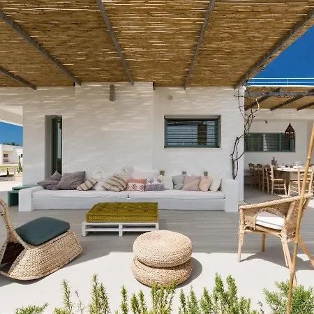 别墅 Sleeps 8 With Pool And Air Con Serranova